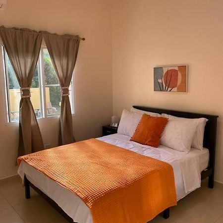 Lovely 2 Bedroom Apartment In Quiet Neighborhood! Philipsburg  Kültér fotó