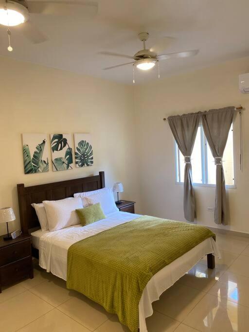 Lovely 2 Bedroom Apartment In Quiet Neighborhood! Philipsburg  Kültér fotó
